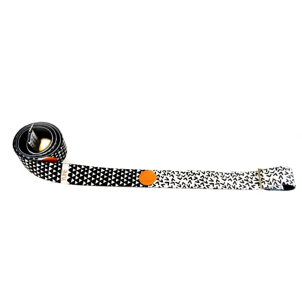 Yoga Strap | Stretching Strap | Metal Buckles | Black White | Yune Yoga | The Bowie - Yune Yoga